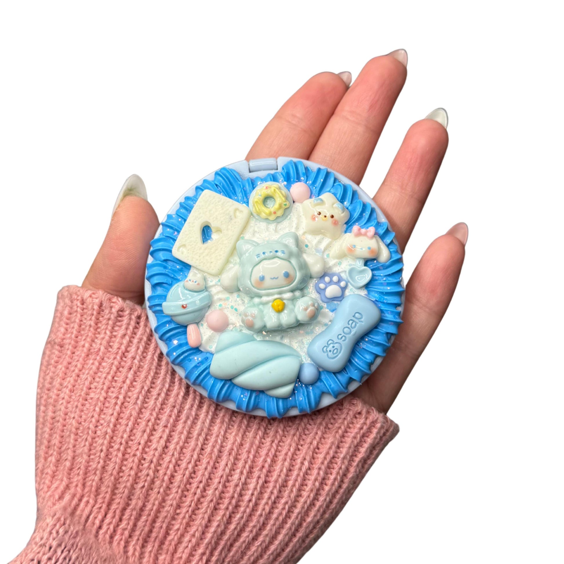Cinnamoroll Beauty Bundle | Decoden Hair Claw, Pocket Mirror & Hair Clips Set | Complete Kawaii Gift Set